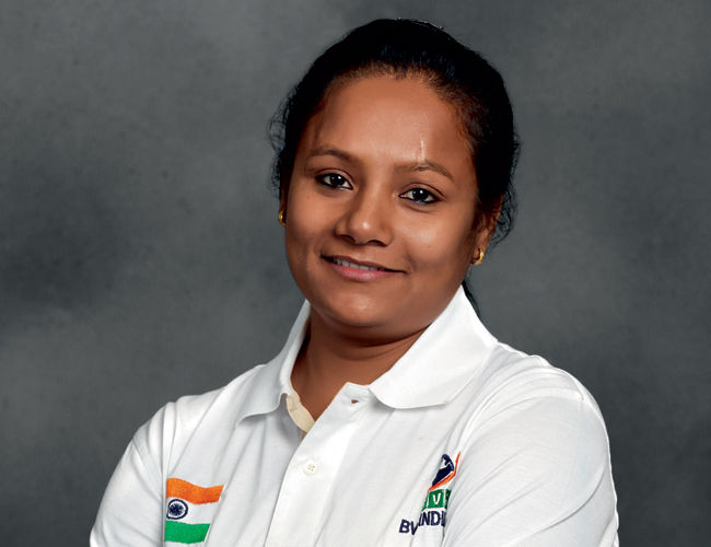 Arunima Sinha first female amputee to climb Mount Everest