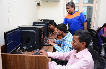 Free Residential computer training in Snehadeep for 2017/18 Bangaluru